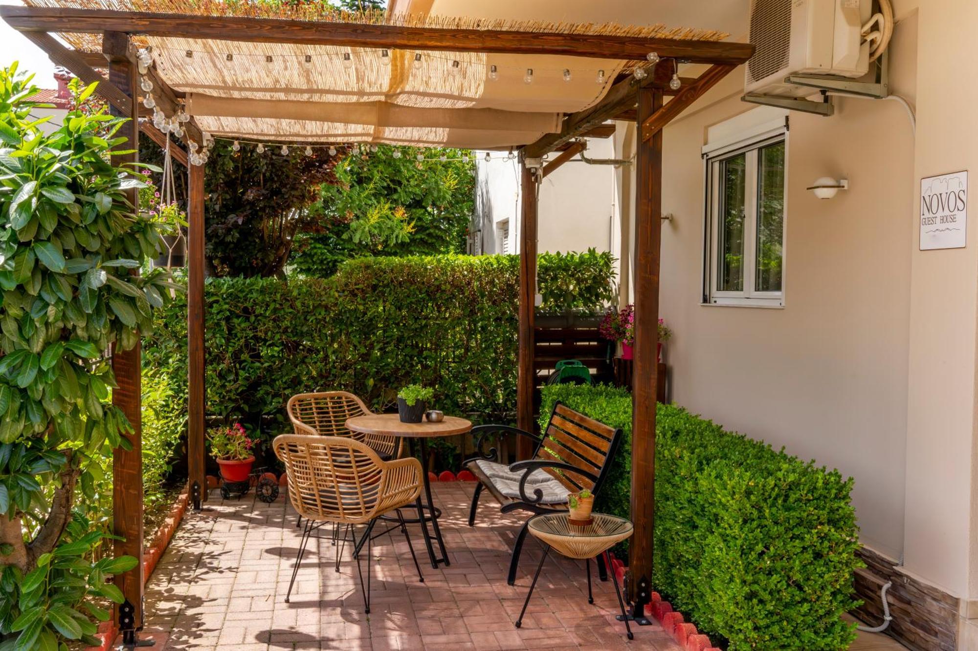 Novos Guesthouse Meteora Kalampaka Exteriör bild